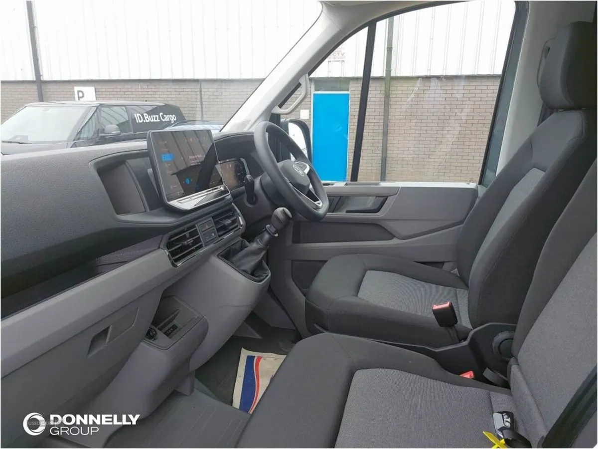 Volkswagen Crafter 2.0 TDI 140PS Commerce High Ro - Image 2