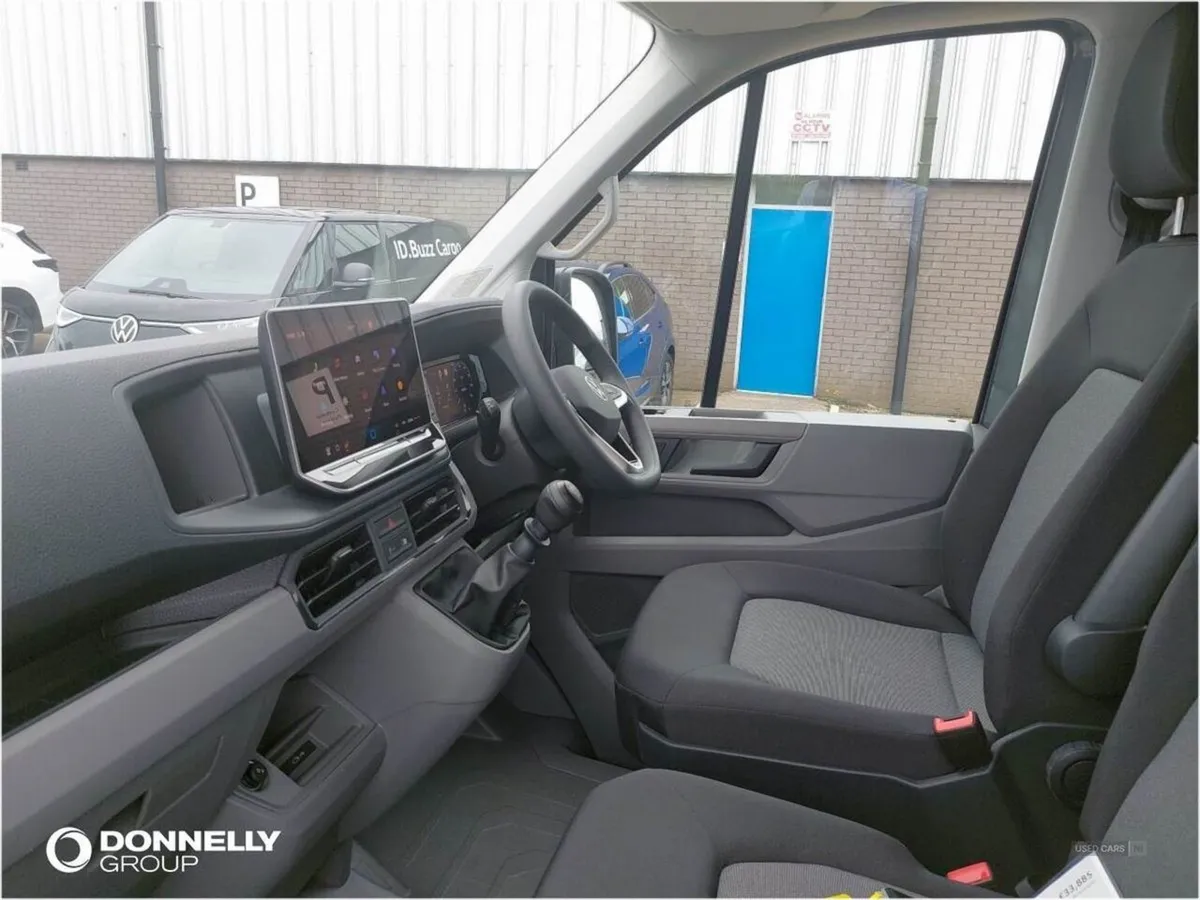 Volkswagen Crafter 2.0 TDI 140PS Commerce Plus Hi - Image 2