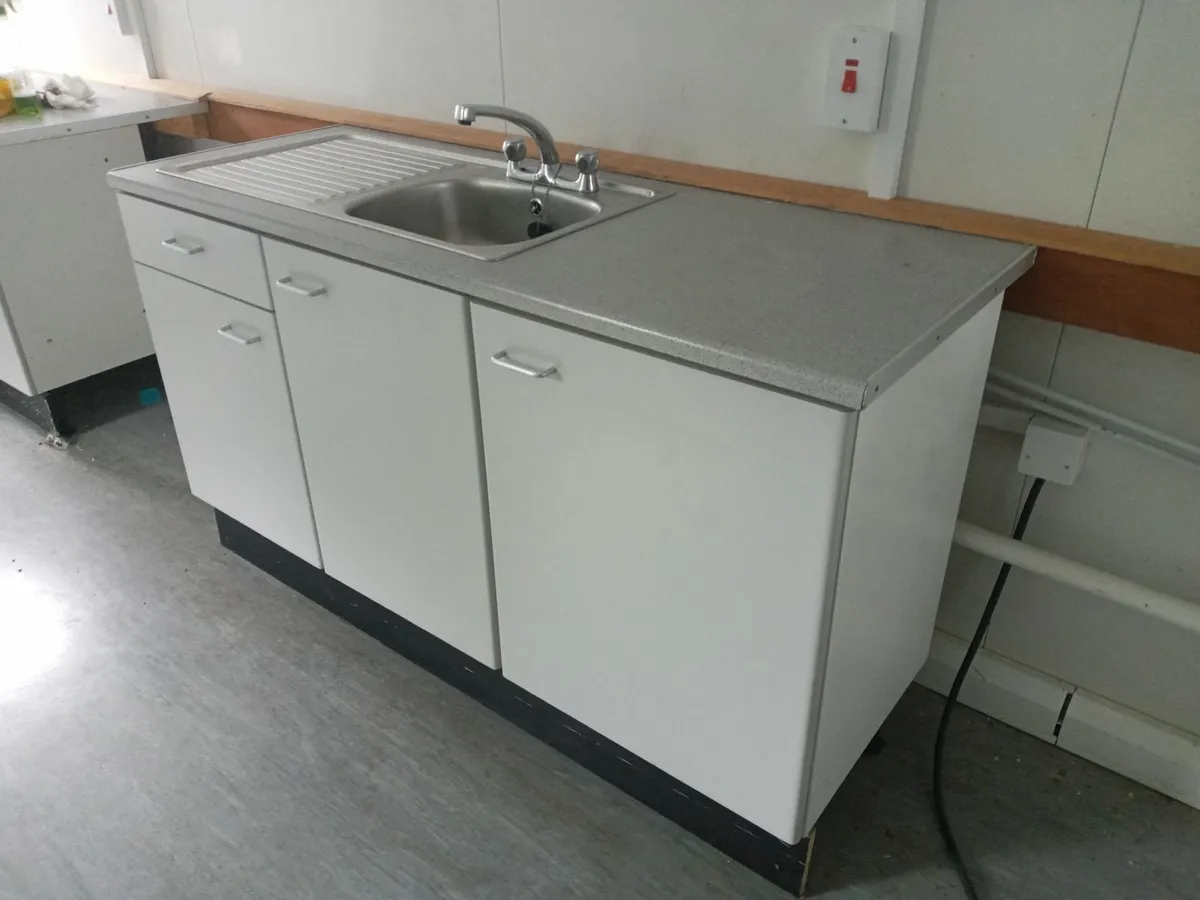 Delivery - Kitchen Unit with Sink / Taps - Image 2
