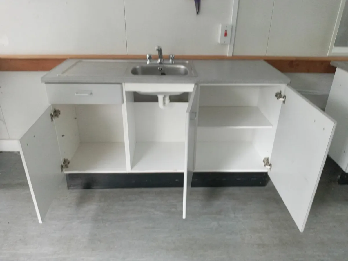 Delivery - Kitchen Unit with Sink / Taps - Image 4