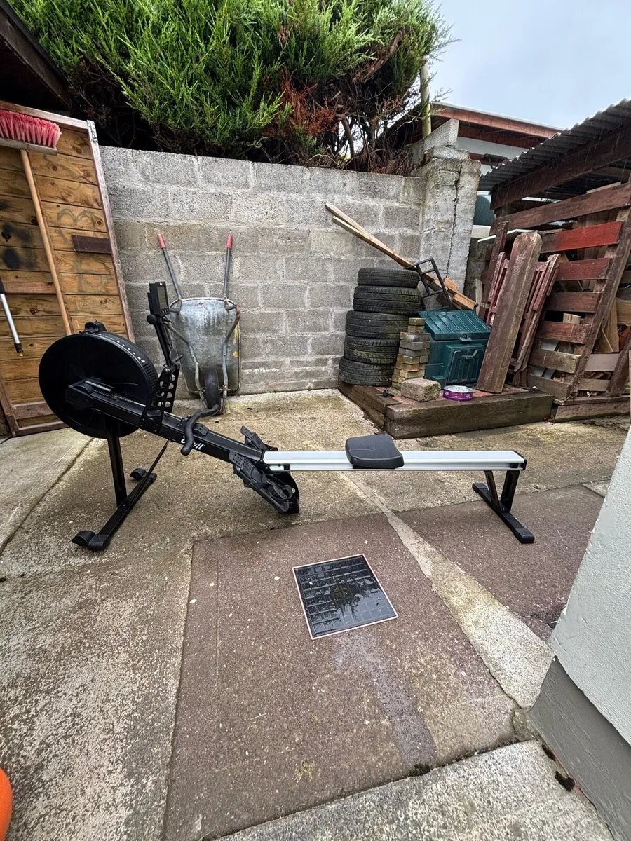 Rowing Machine - Image 1