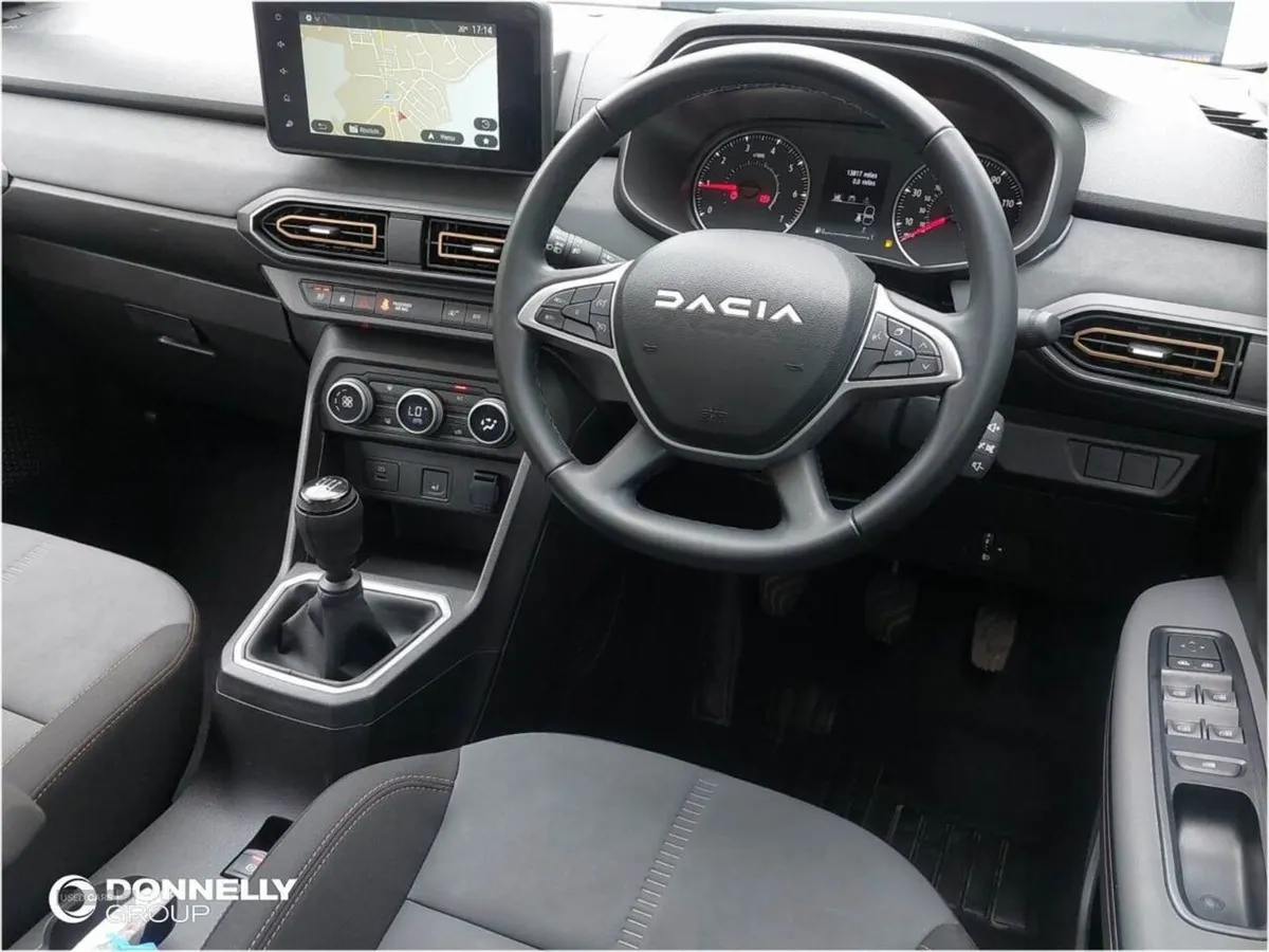 Dacia Sandero Stepway 1.0 TCe Extreme 5dr - Image 4