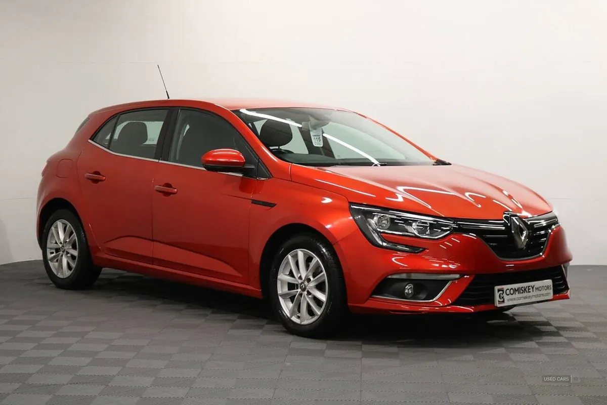 Renault Megane TCe Play - Image 1