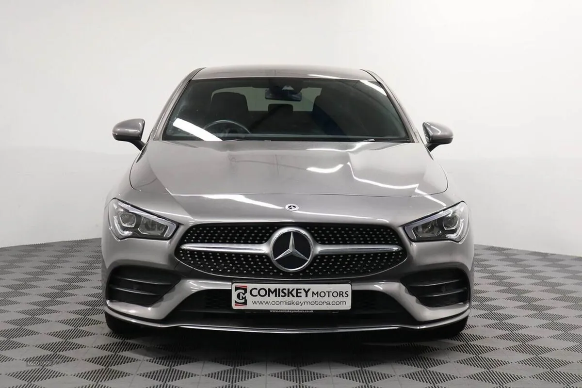 Mercedes-Benz CLA 220d AMG Line - Image 2