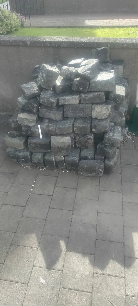 Fence ,and Dublin cobble blocks - Image 1