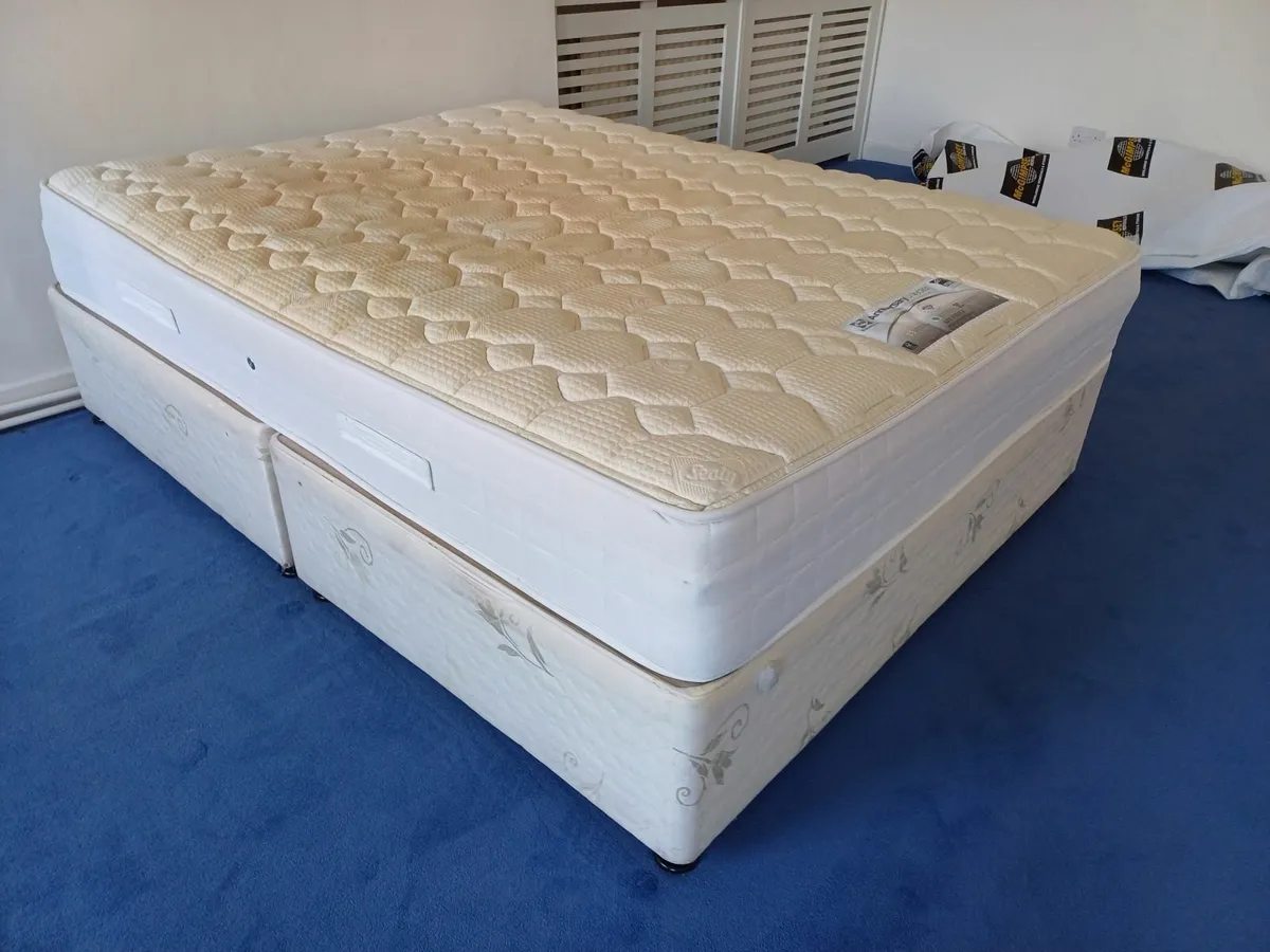 Bed - King Size - Image 2