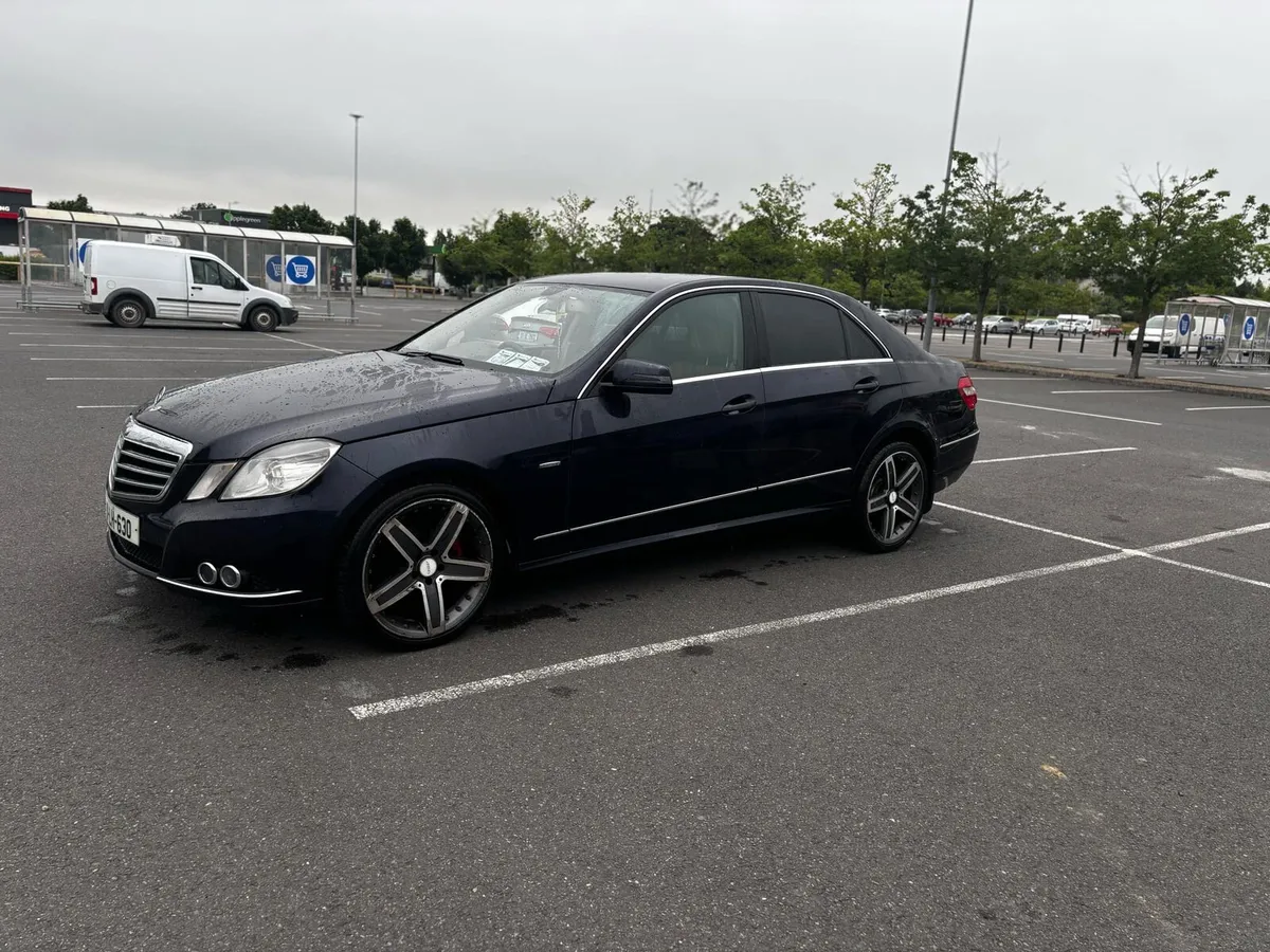 Mercedes E200 - Image 1
