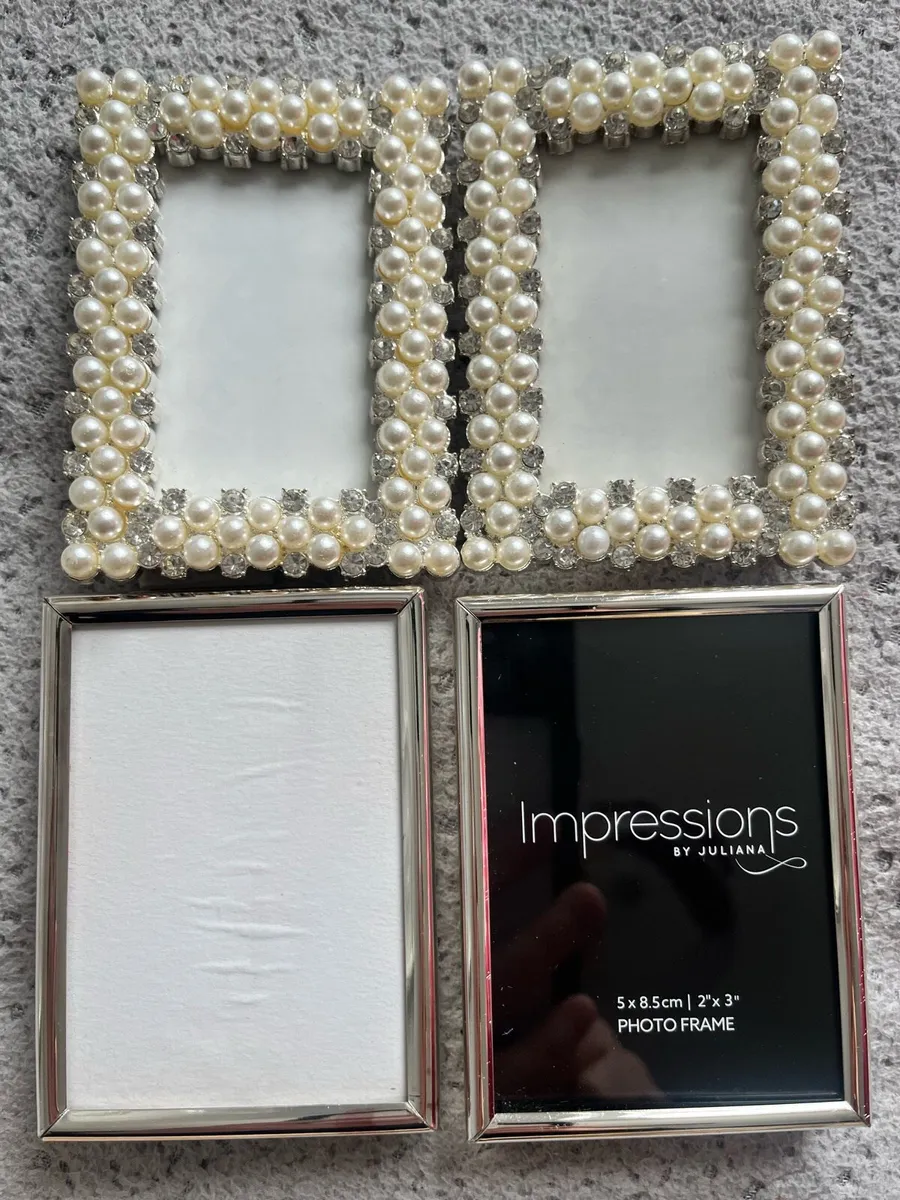 For sale 4 photo frames - Image 1