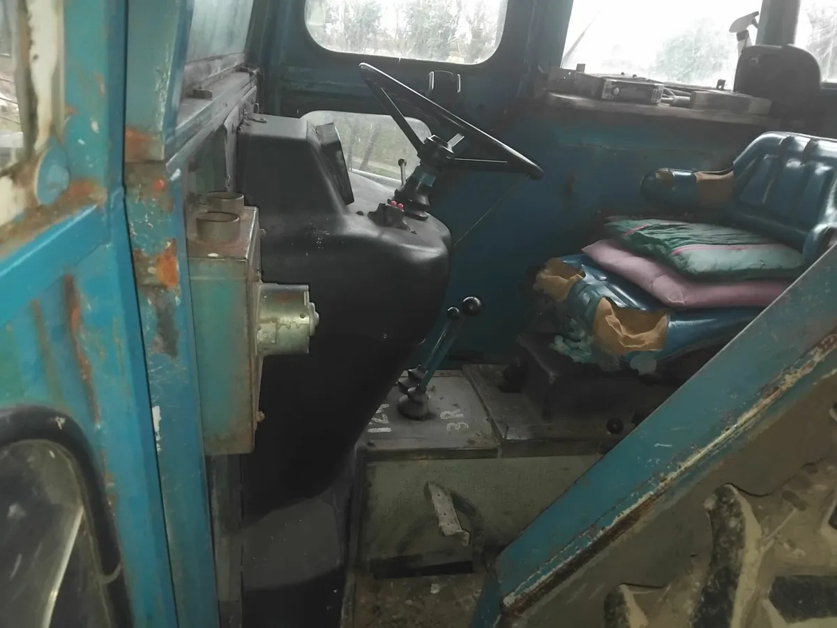 Ford cab - Image 4