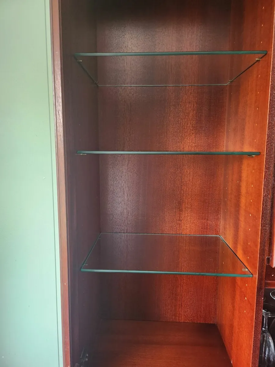 Cabinet - Image 3