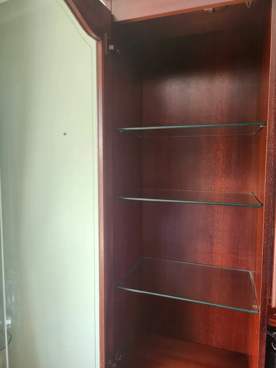 Cabinet - Image 4