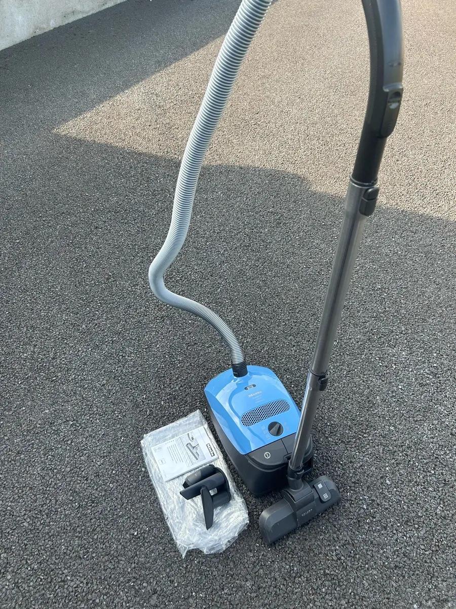 Miele C-1 - Image 2