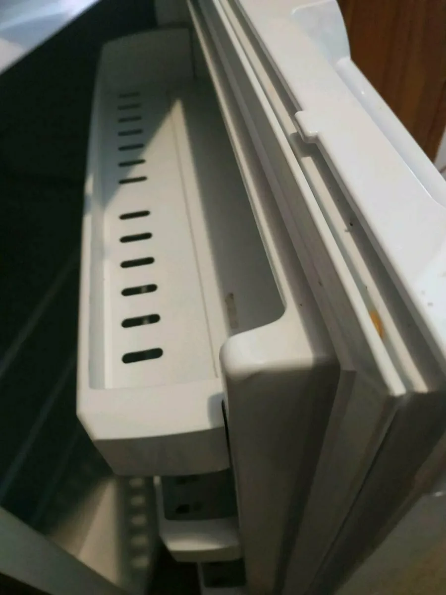 Beko under counter fridge - Image 2
