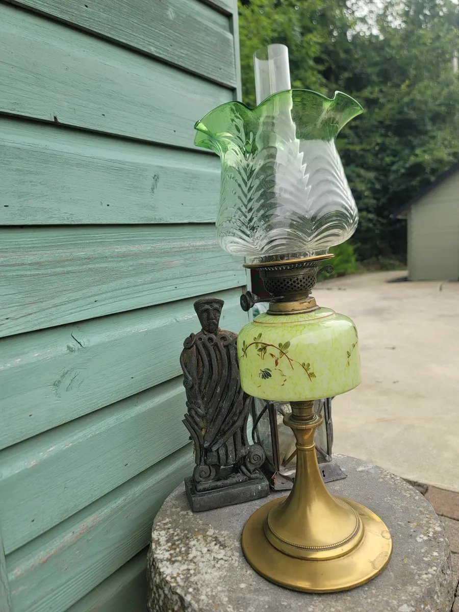 Old oil lamp - Image 2