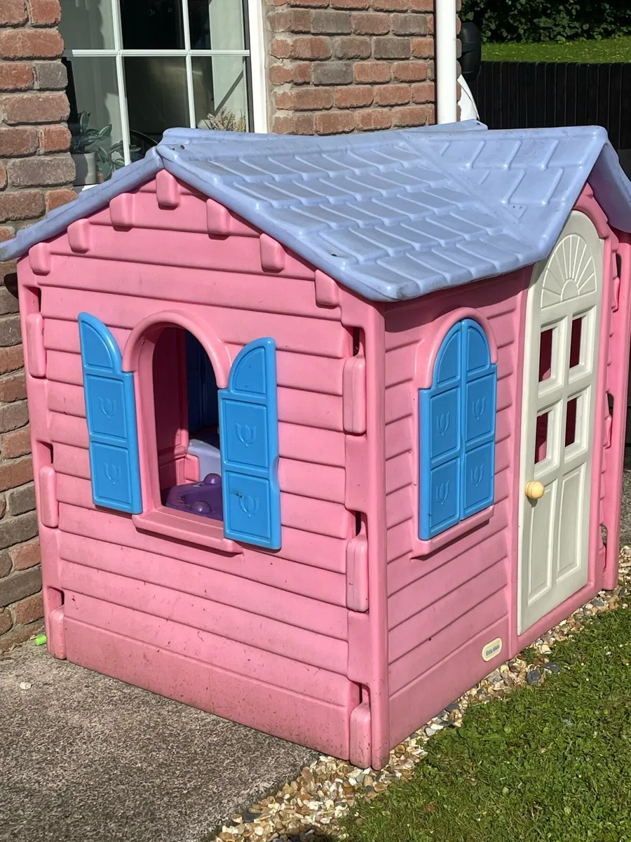 Little Tikes Country Cottage  Playhouse - Image 2