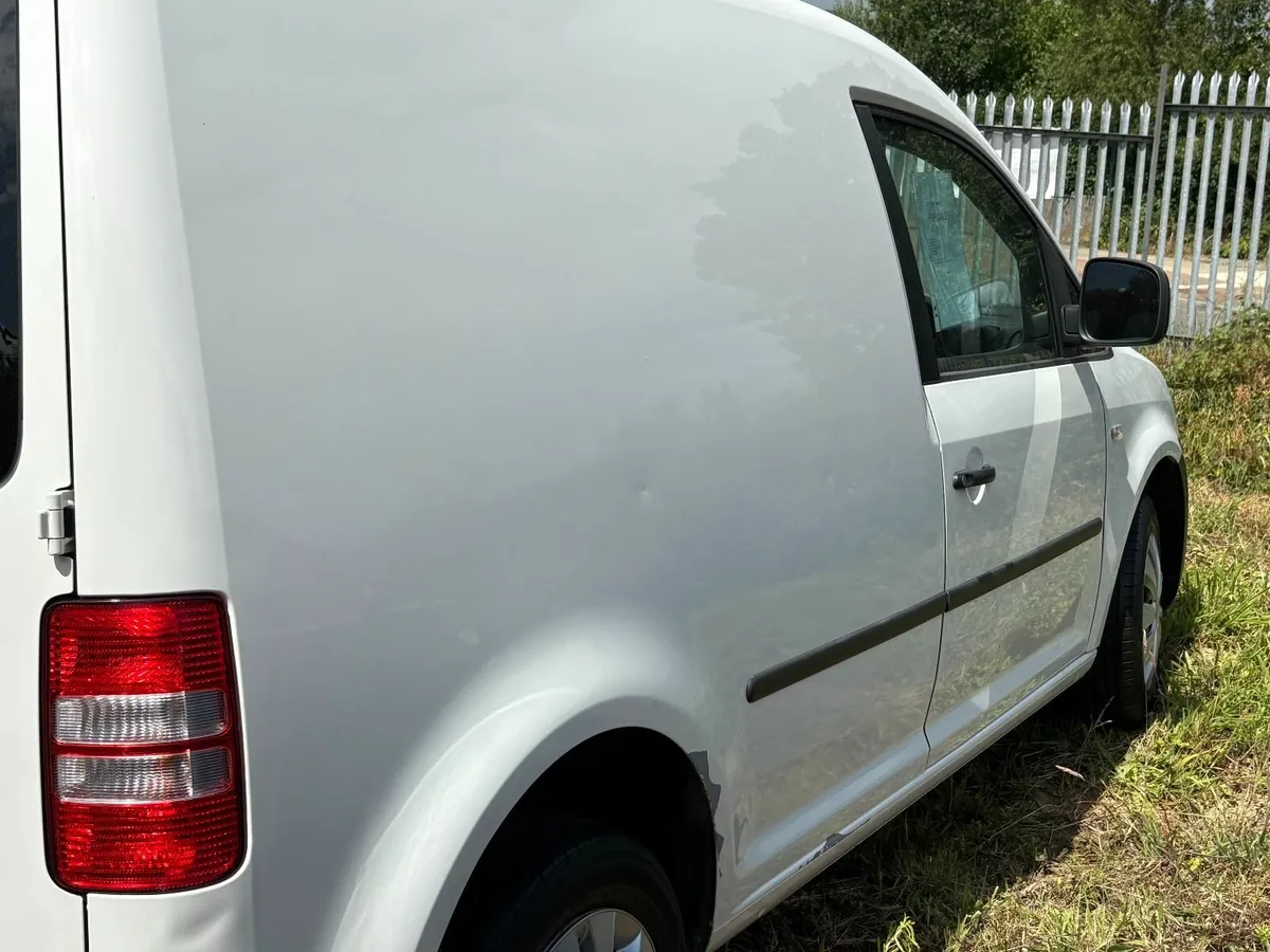 Volkswagen Caddy 2013 - Image 4