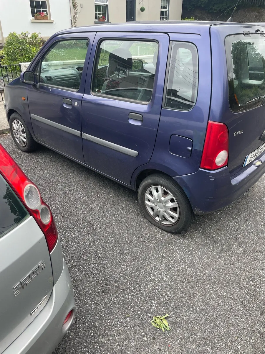 Car - Image 1