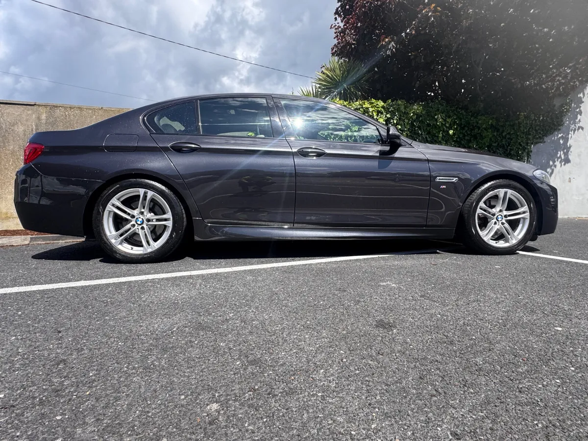 BMW 5-Series 2014 - Image 1