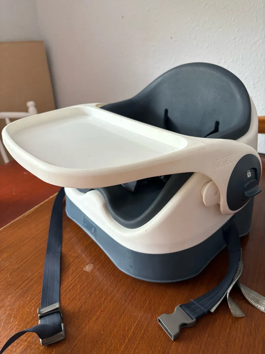 Booster seat - Image 1
