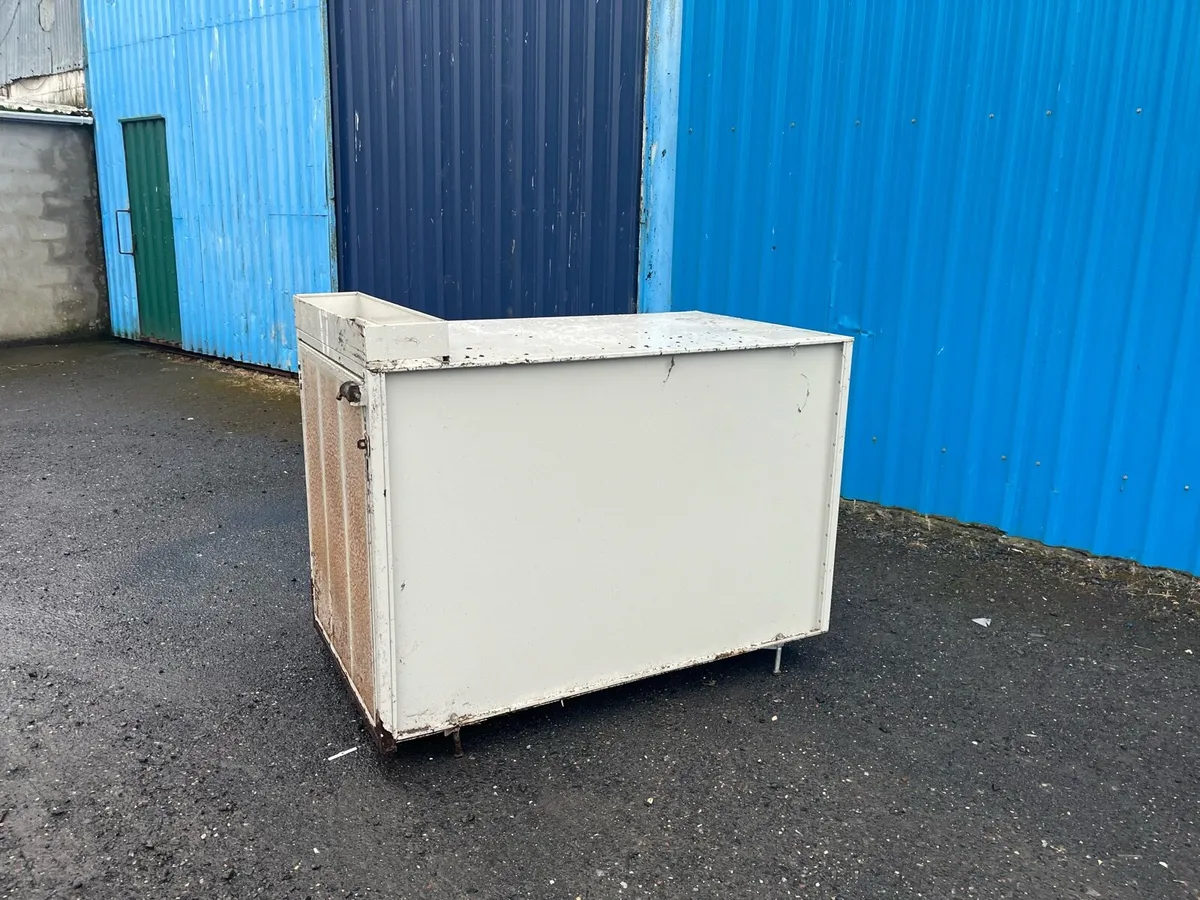 Dog kennel - Image 2