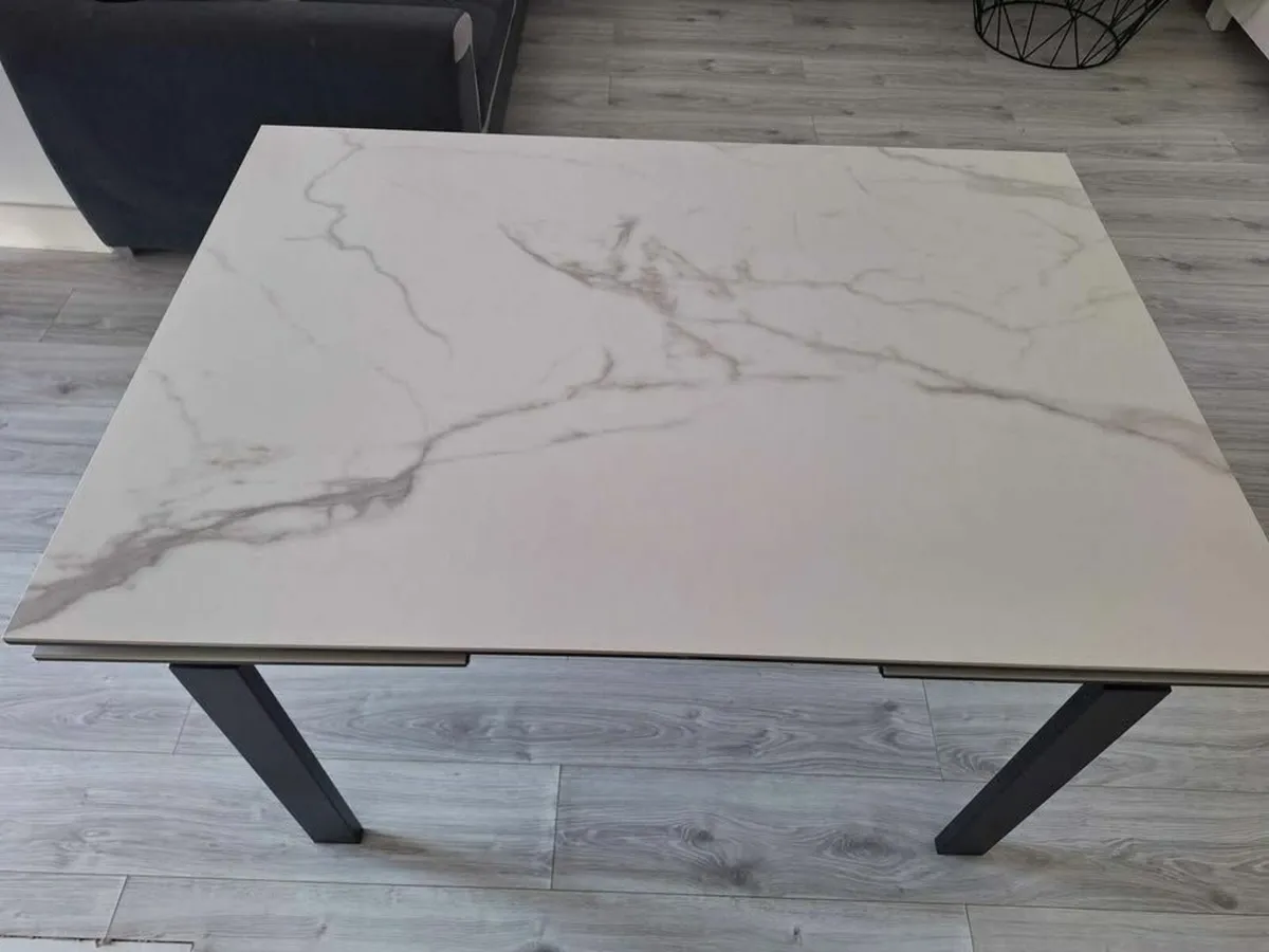 Ceramic white marble dining table - Image 2
