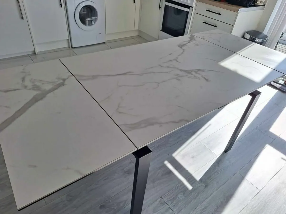 Ceramic white marble dining table - Image 3