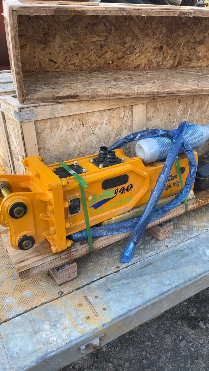 Hydraulic rock breakers - Image 2