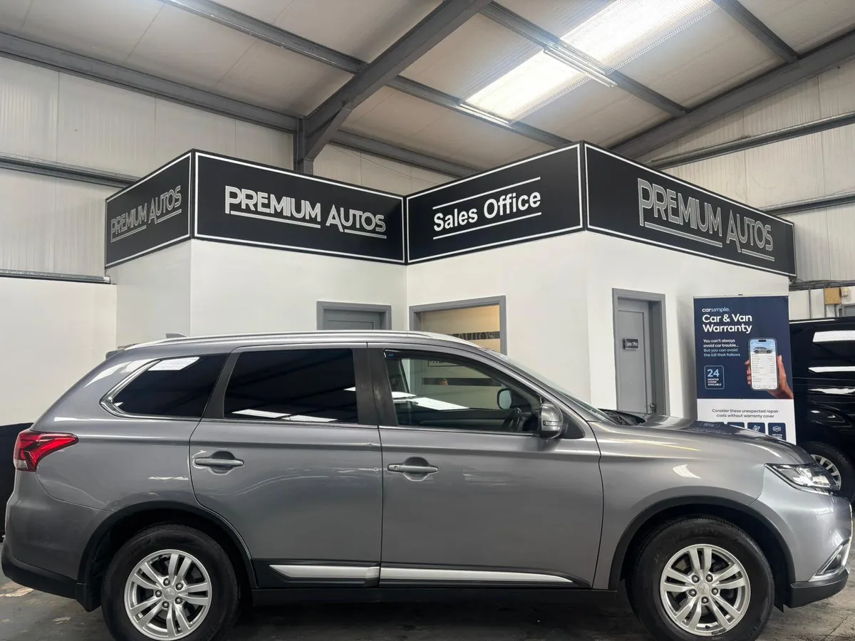 Mitsubishi Outlander 2019. 4WD. COMMERCIAL - Image 2