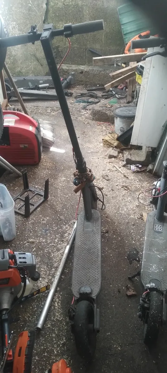 3 electric scooter and parts all go together - Image 4