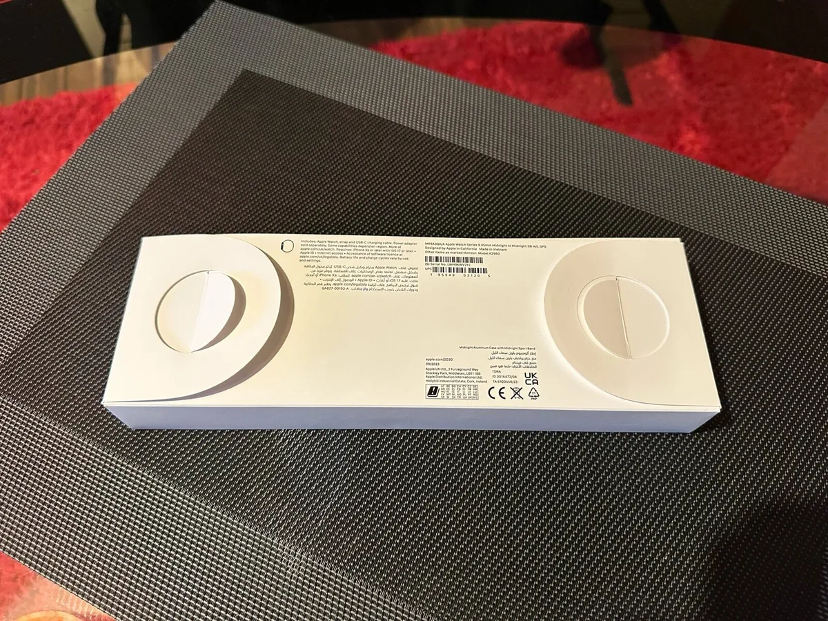 Apple Watch 9 series 45mm - Image 3