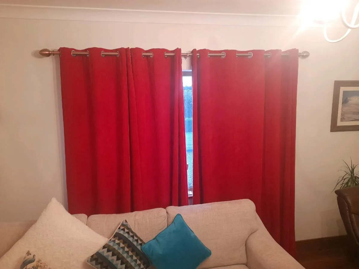 Red cord curtains - Image 1