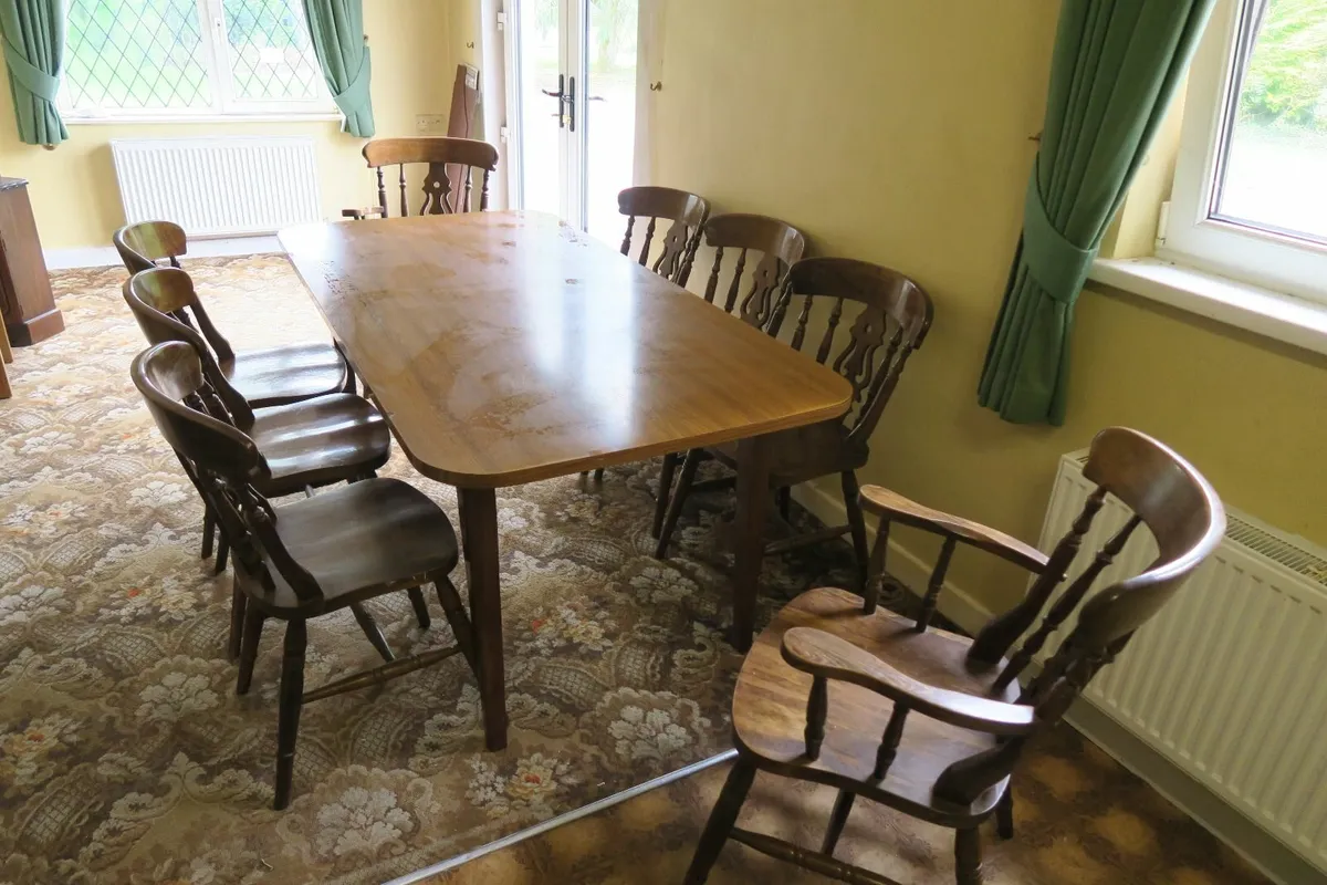 table & chairs - Image 1