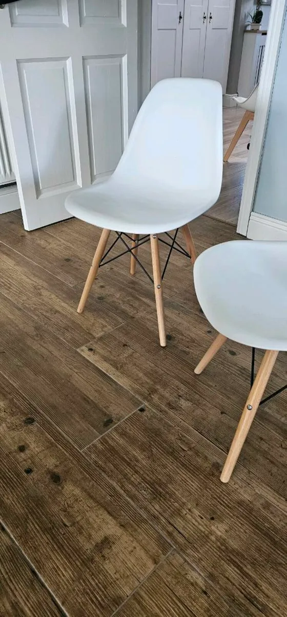 Dining Chair - Scandinavian Design - Wooden Legs - - Image 3