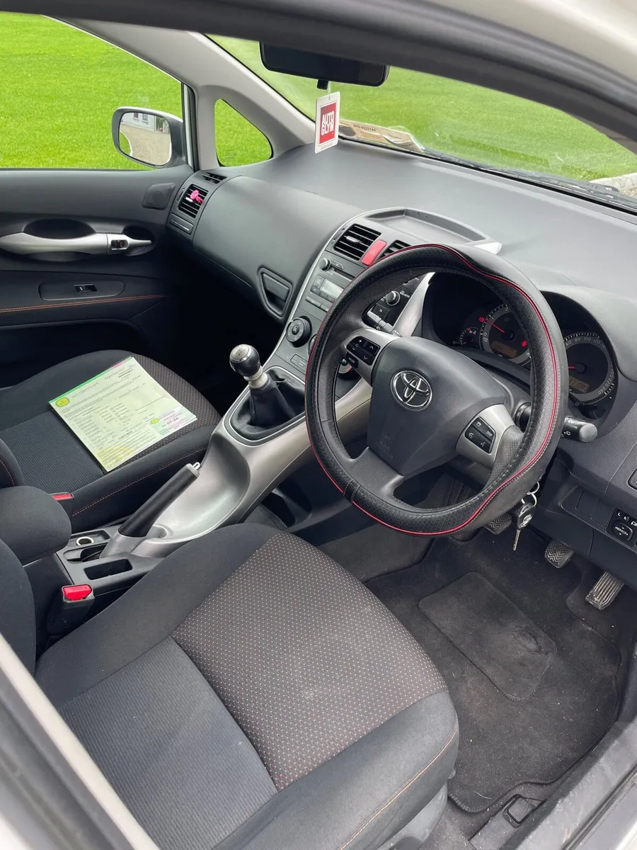 Toyota auris 1.4d4d - Image 4