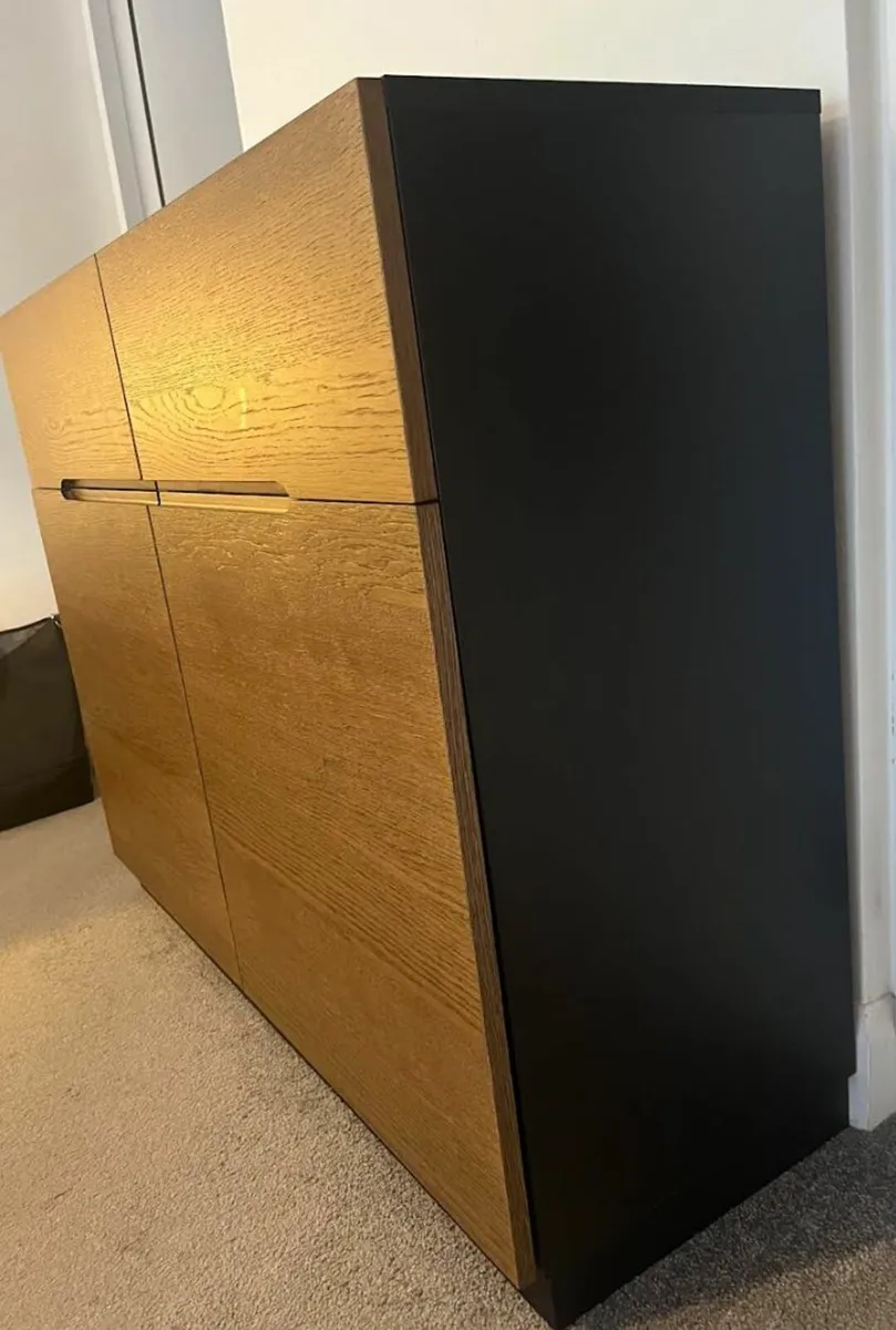 Dresser / wardrobe - Image 1