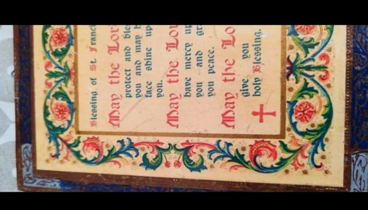 Vintage St. Francis Wall plaque - Image 4
