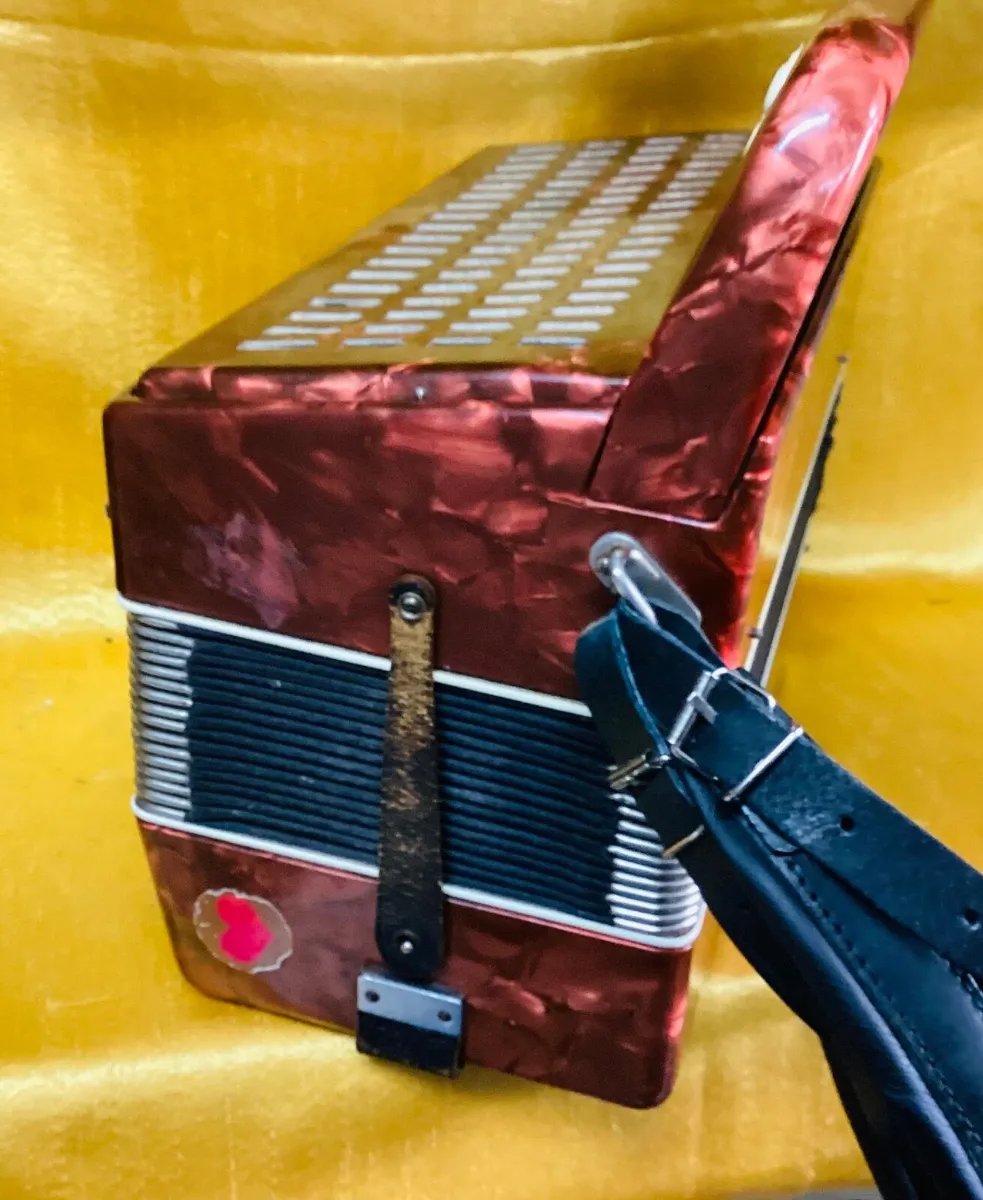 GERMAN GALOTTA B/C BUTTON ACCORDION USED - Image 2