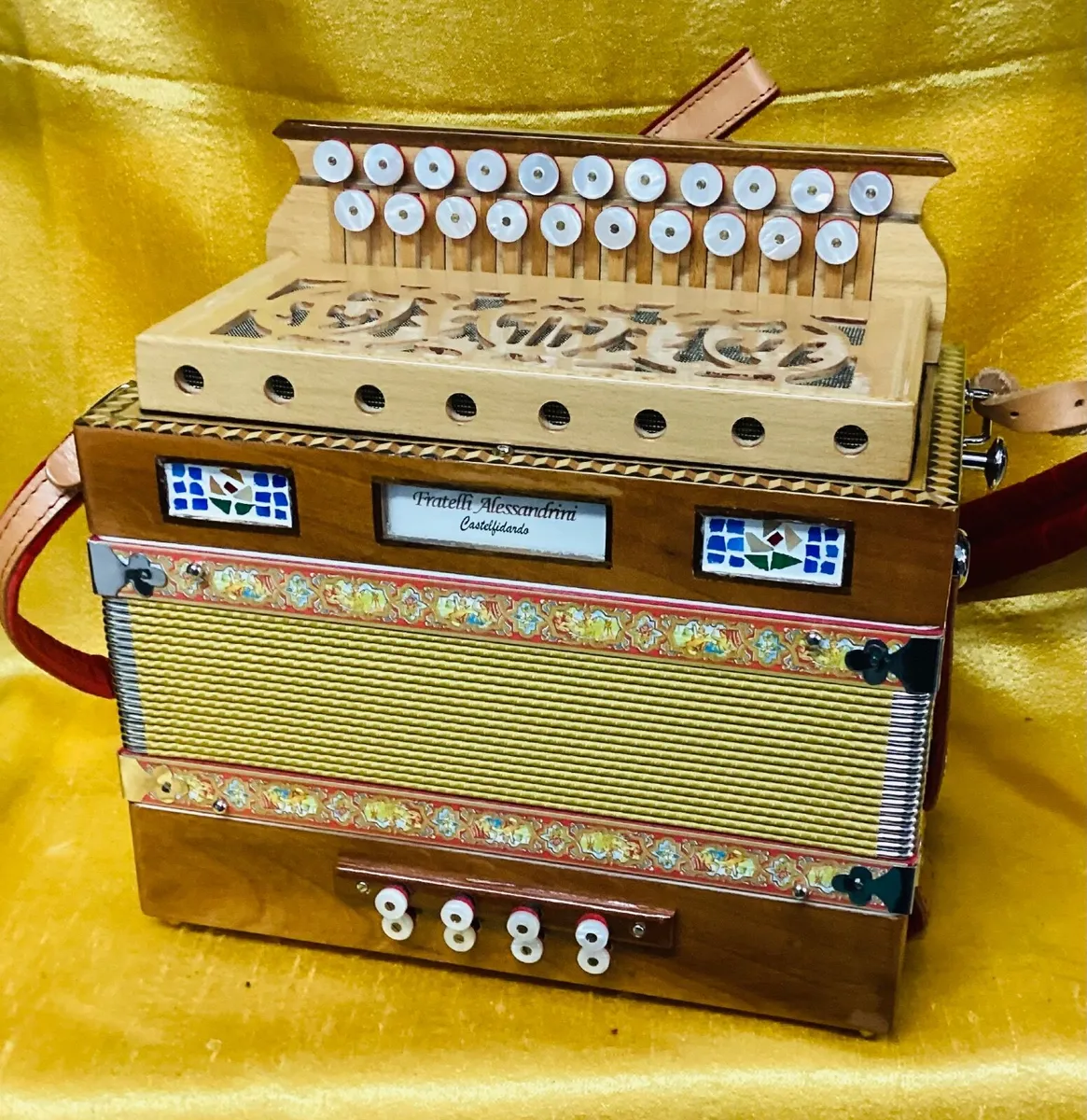 ALESSANDRINI B/C 3 VOICE WOODEN BUTTON ACCORDION - Image 1