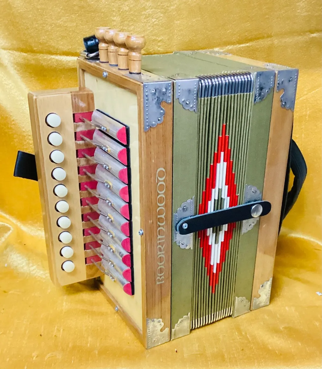 BOORINWOOD 3002C 4 STOP  MELODEON USED - Image 2