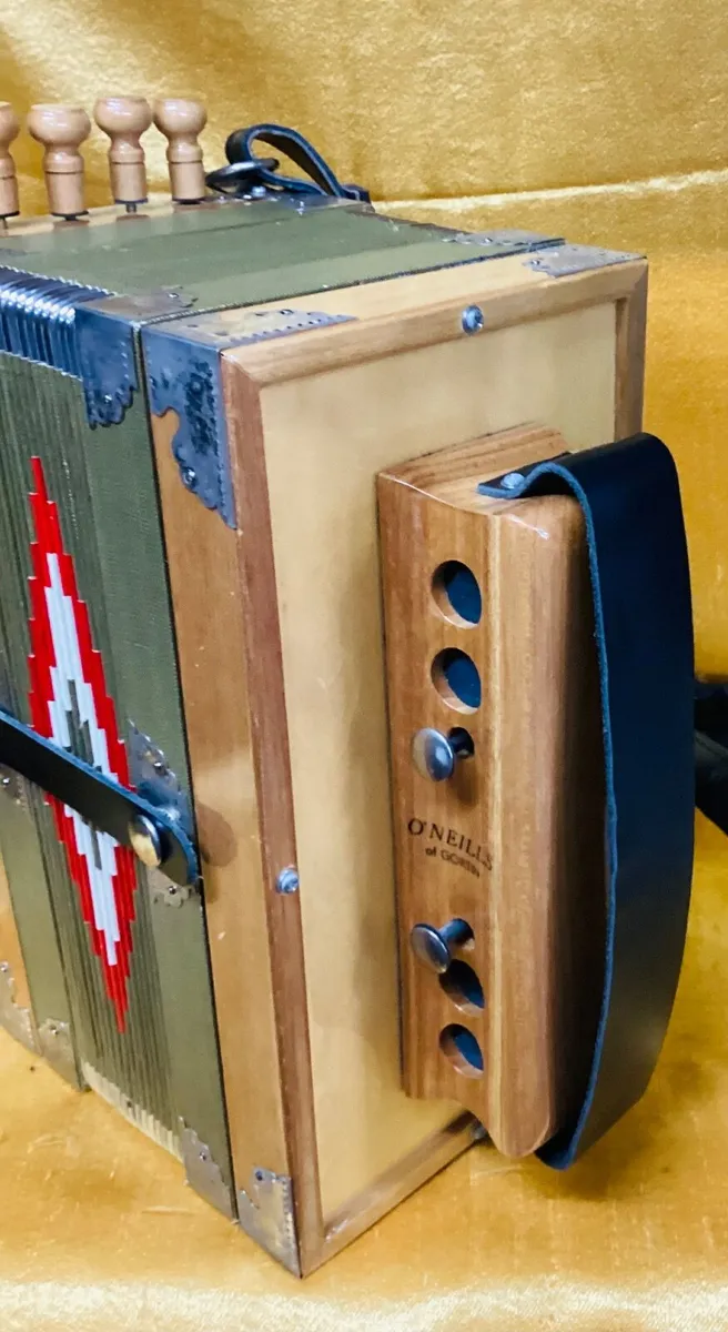BOORINWOOD 3002C 4 STOP  MELODEON USED - Image 4