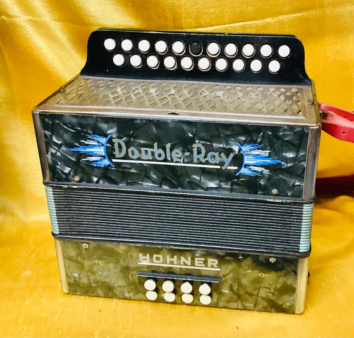 HOHNER B/C DOUBLE RAY BLACK DOT ACCORDION - Image 1