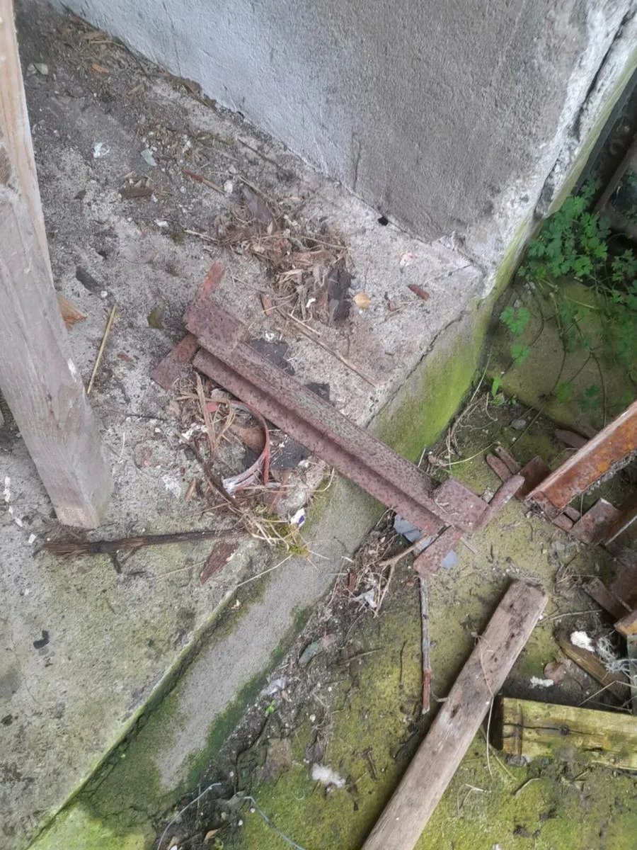 2 bays of scaffolding - Image 3