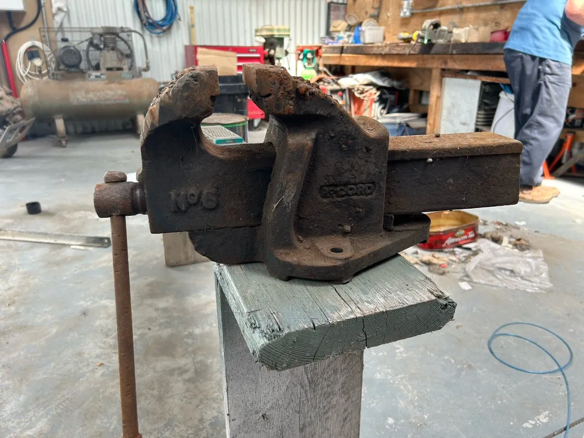 Bench vice - Image 1