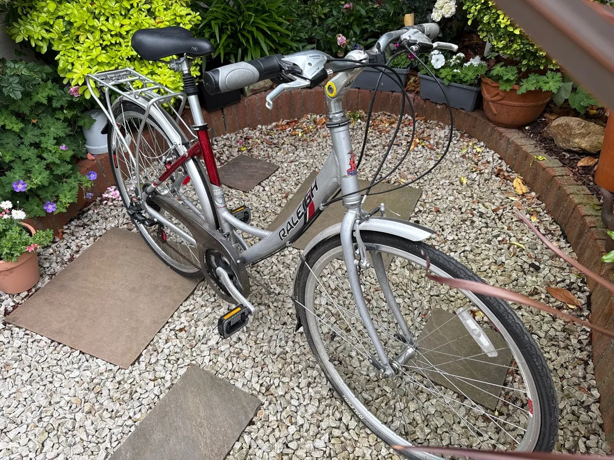 Raleigh Woman’s Bike - Image 3