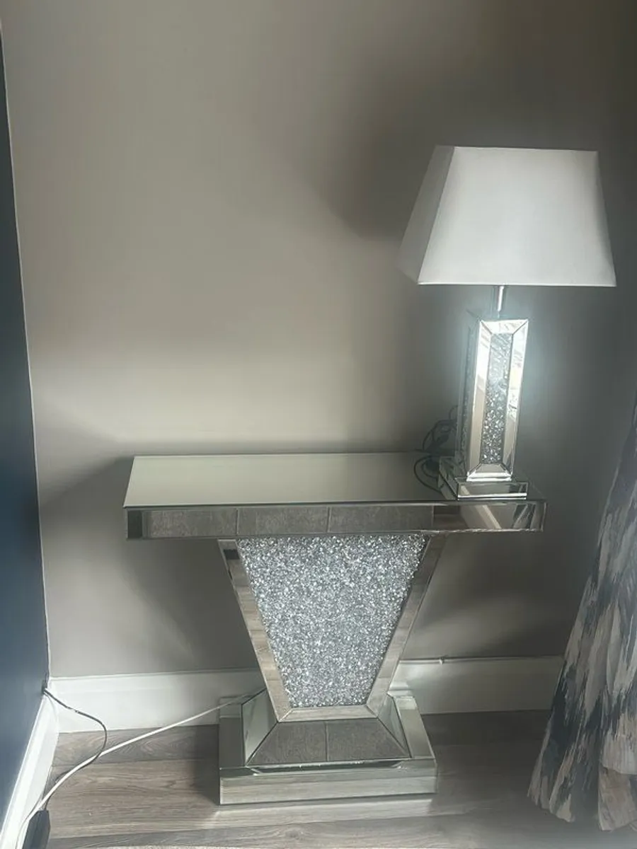 Console table and matching lamp