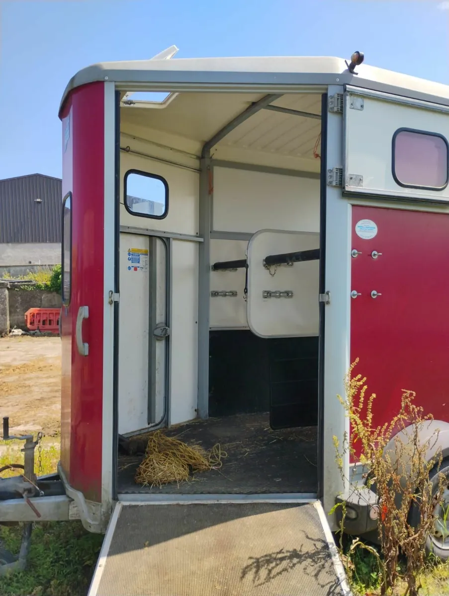 Ivor Williams 501 Horsebox - Image 1