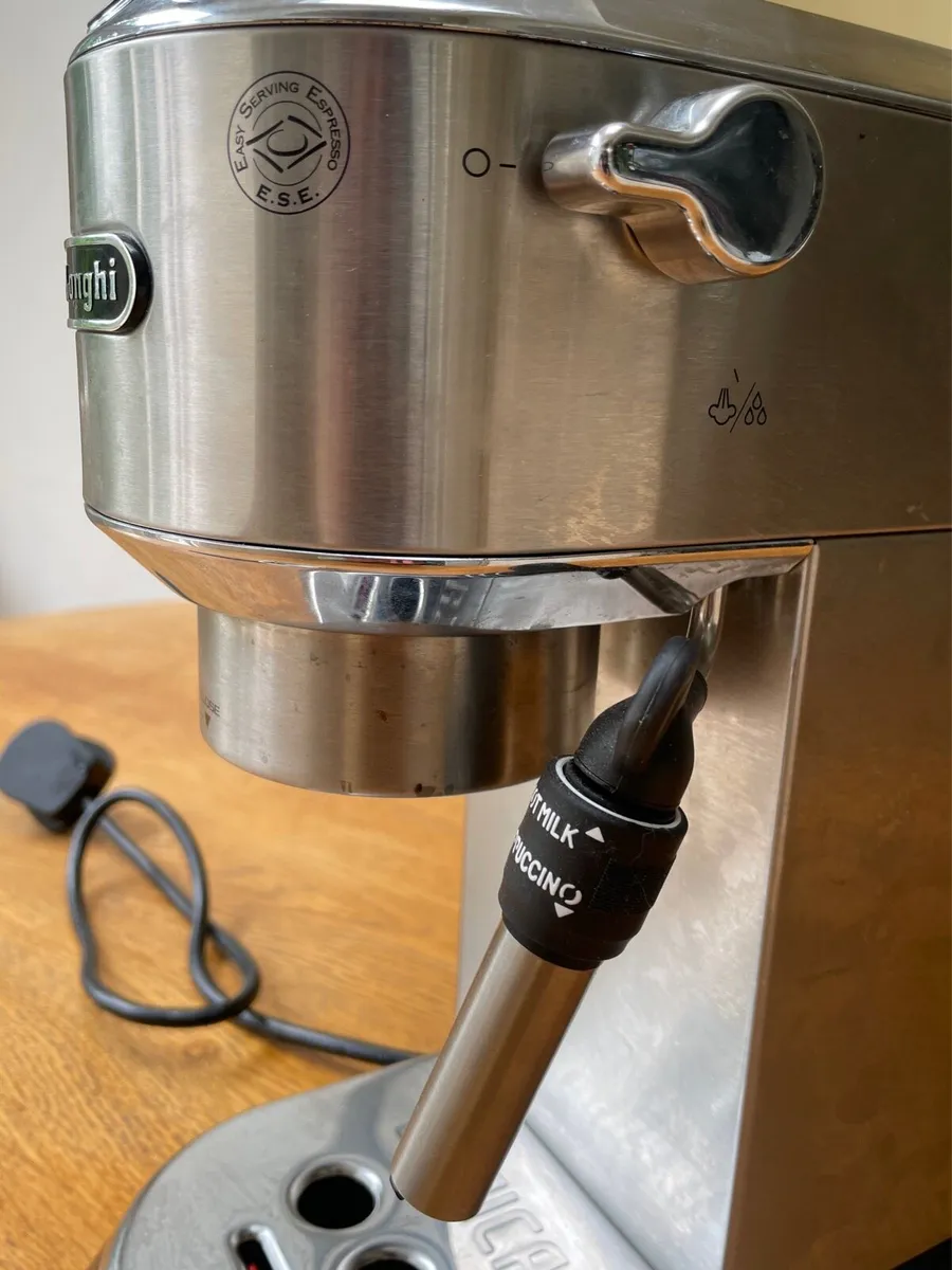 De Longhi Coffee Machine - Image 3