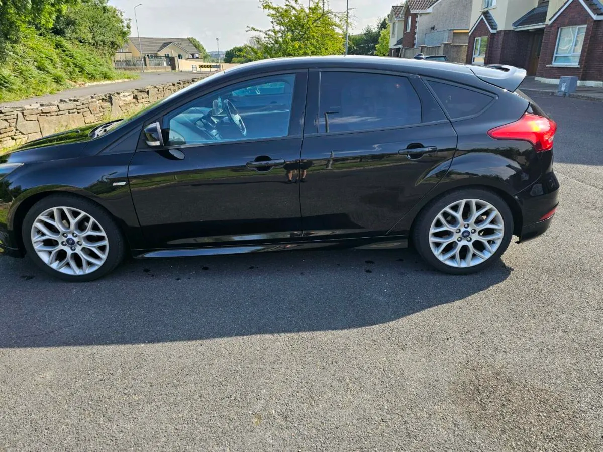 Ford Focus ST 2018 - Image 4