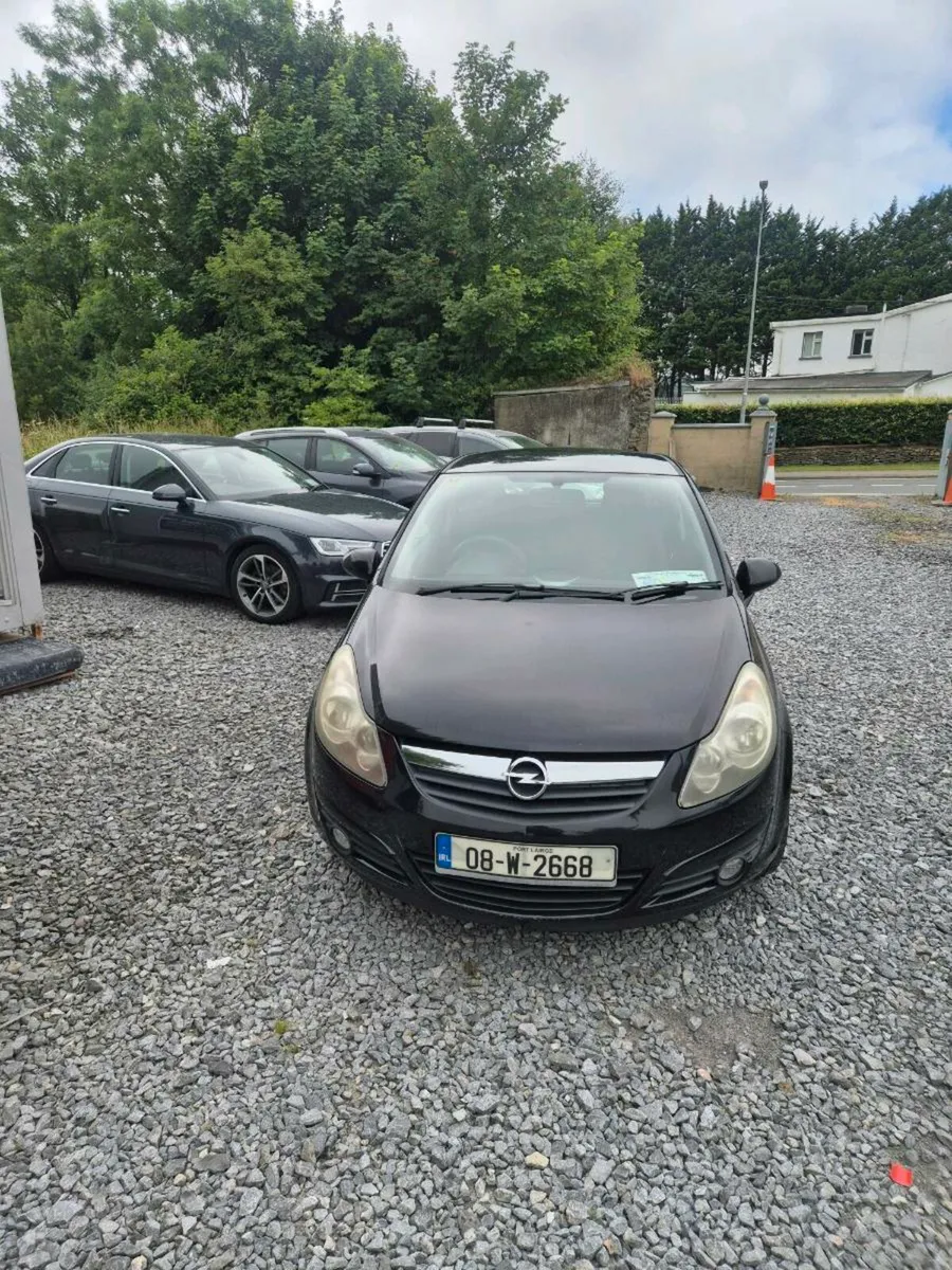 Opel corsa diesel NCT&Taxed €2000 - Image 2