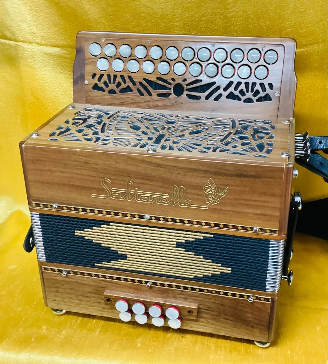 SALTARELLE NUAGE D/G  3 VOICE BUTTON ACCORDION - Image 1